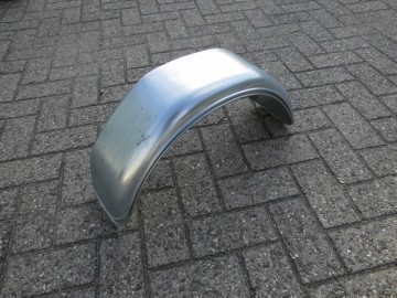 Stalen enkel spatbord (klein)