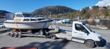 Photo 2024 04 19 21 28 51