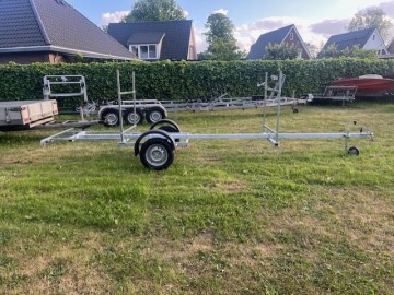 Kanotrailer voor 2 kano's